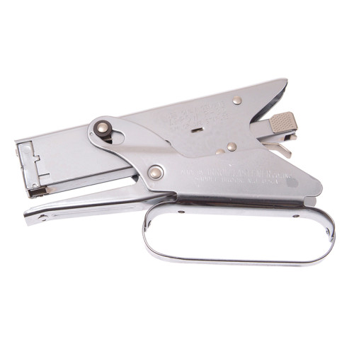 P22 Plier-Type Stapler