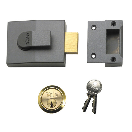 82 Deadbolt Nightlatch 60mm Backset DMG Finish Box