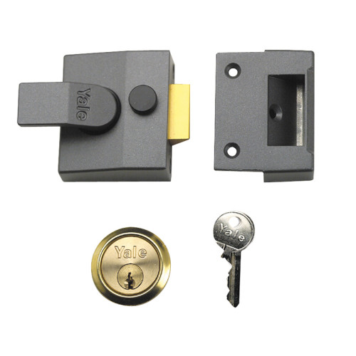 84 Standard Nightlatch 40mm Backset DMG Finish Box